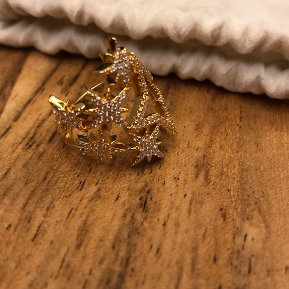 Statement Ring - Picture 2 of 3